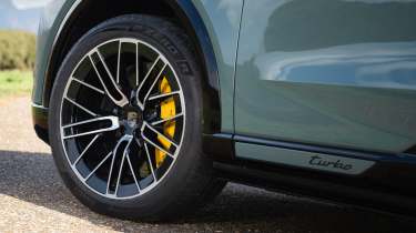 Porsche Cayenne Electric wheel