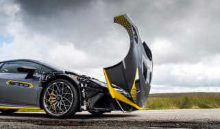 Lamborghini Huracan STO CP – clamshell