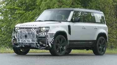 Land Rover Defender 2027 front