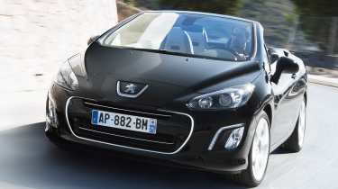 New Peugeot 308 hatchback revealed