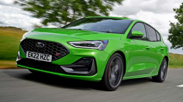 Ford Focus ST 2022 review – front tracking