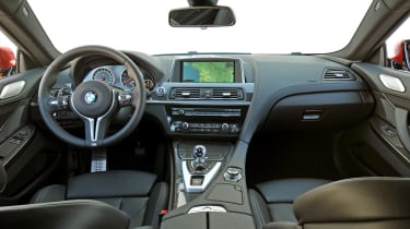 2012 BMW M6 Coupe interior dashboard