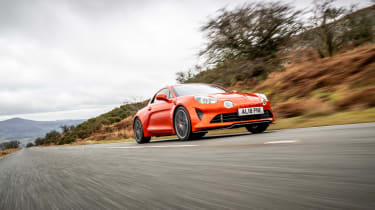 Alpine A110S 2022 – low tracking