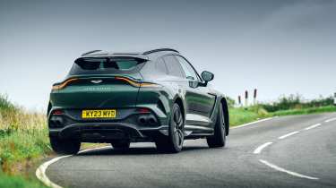 Aston Martin DBX707 drift