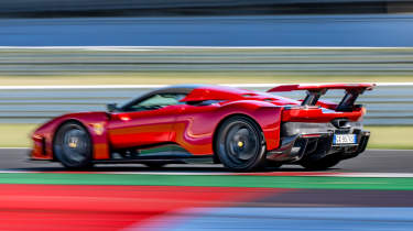 Ferrari F80 rear track