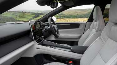 Polestar 4 inside