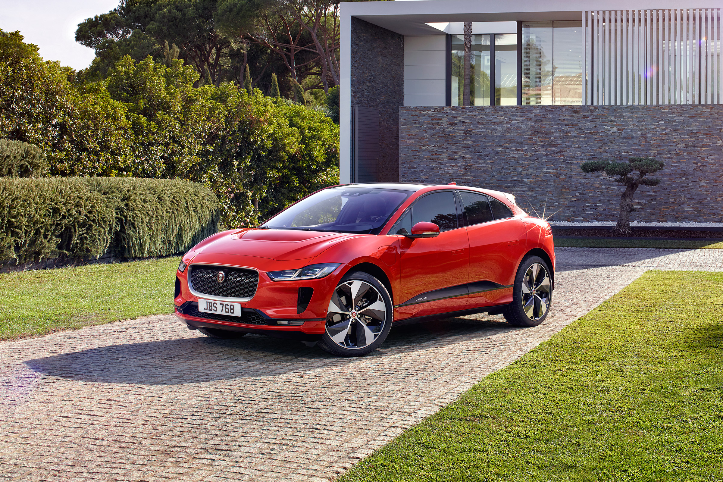 All-new 2018 Jaguar I-Pace Electric SUV Revealed - Specs, Prices And ...