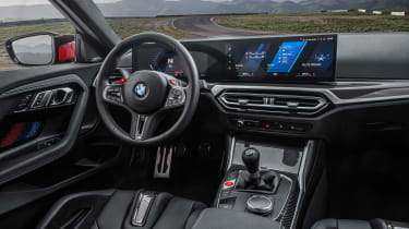 2022 BMW M2 – dash
