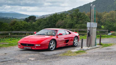 Ferrari F355 – front