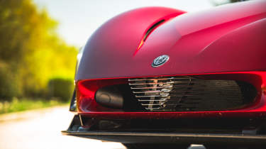 Alfa Romeo 33 Stradale – front details