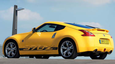 Nissan 370Z Yellow