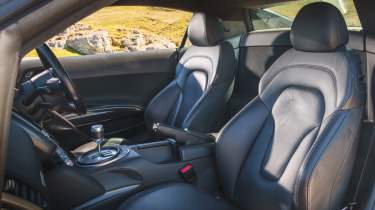 Audi R8 V8