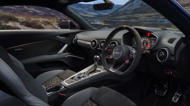 Audi TT RS Iconic Edition – interior