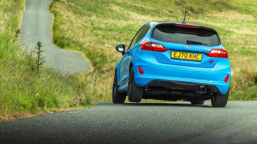 Fiesta ST Edition – rear cornering