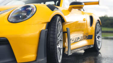 Porsche GT3 RS wet tyres