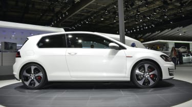 VW Golf GTI revealed at the Paris motor show