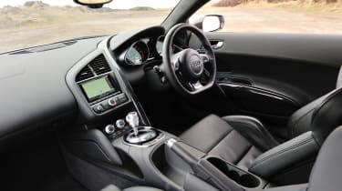 Audi R8 V10 Plus black leather interior