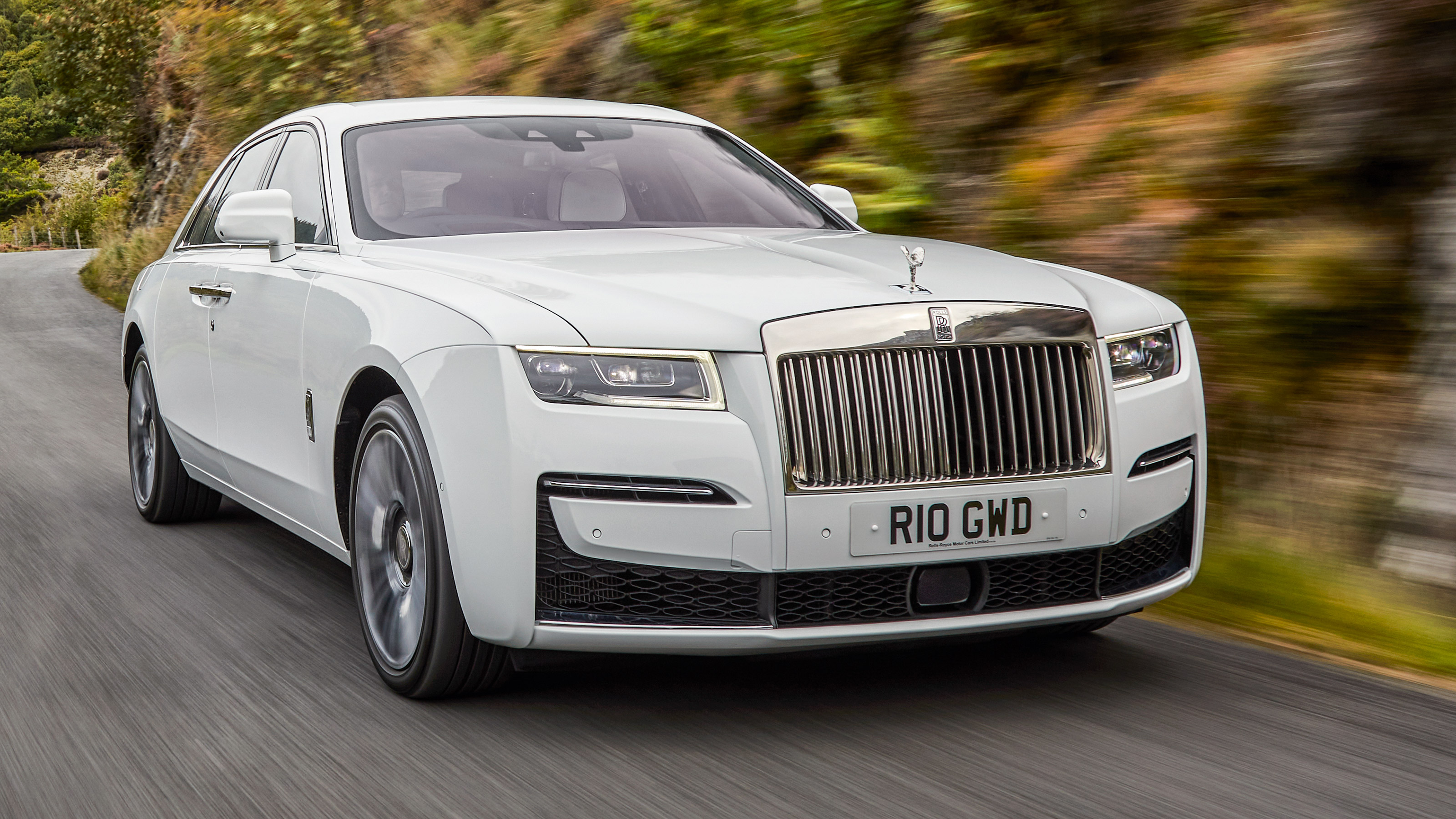 Sự thật tin Rolls Royce Ghost 2021 nhập chính hãng rẻ hơn 10 tỷ so với nhập  tư nhân