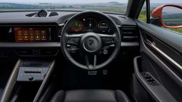 Porsche Macan Electric – interior