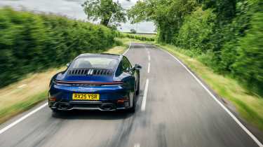 Porsche 911 Carrera T – rear