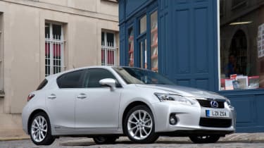 Lexus CT200h
