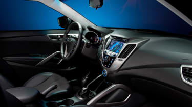 Hyundai Veloster coupe revealed