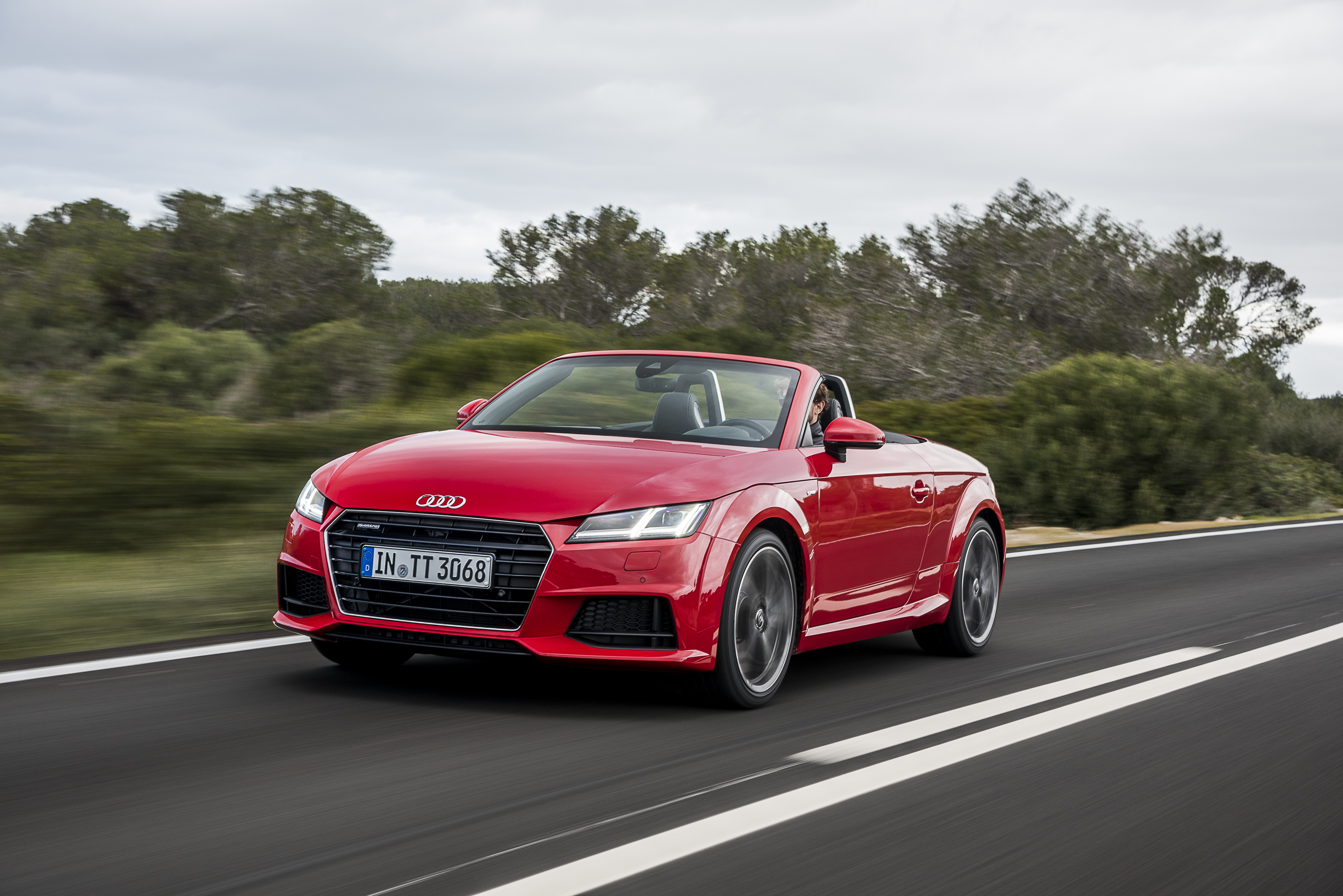 Audi TT Roadster 2.0 TFSI review - specifications, pictures, 0-60