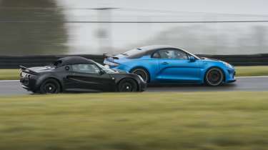 Analogue Elise and Alpine A110 R