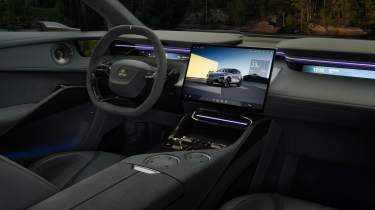 Lotus Eletre interior