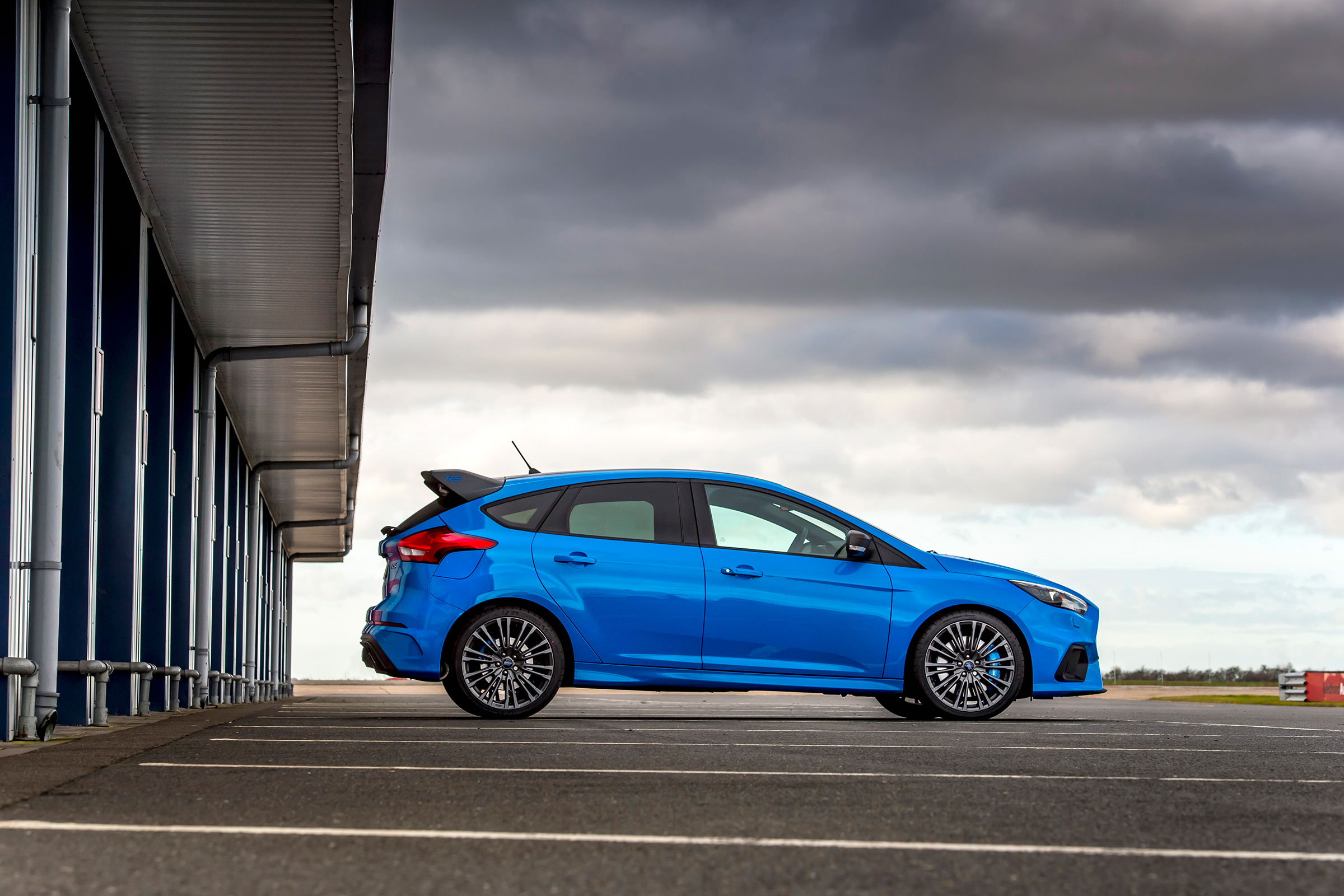 Ford Focus Rs Edition Review Pictures Evo