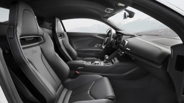 Audi R8 RWS - seats