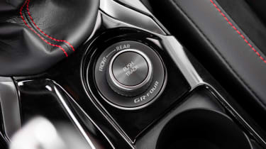 Toyota GR Corolla US – knob