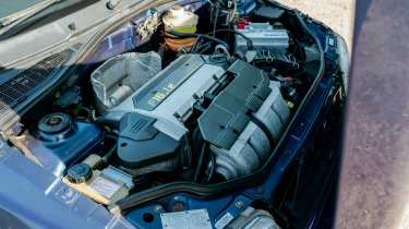 Renault Clio 16V – engine