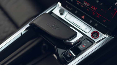 Audi SQ8 e-tron – gear selector