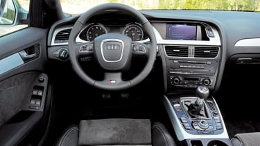 Audi A4 Avant dashboard