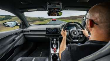 Lotus Emira Turbo SE v Alpine A110 GTS