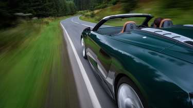 Audi R8 Spyder side