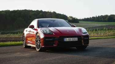 Porsche Panamera GTS – front