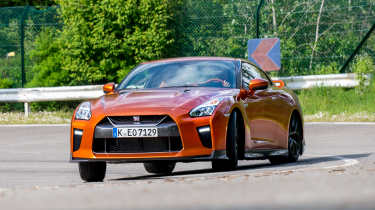 Nissan GT-R