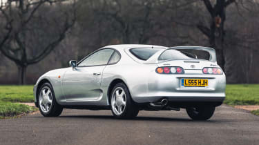 Toyota supra a80 rz