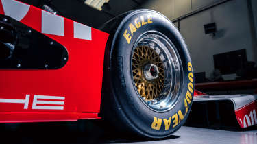 Porsche 956