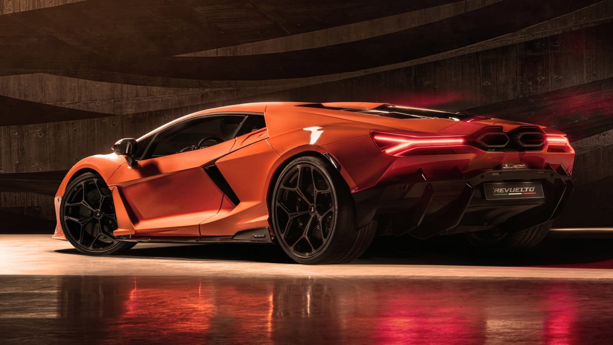 Lamborghini reveals the Revuelto, the 20 BHP V20 replacement for ...