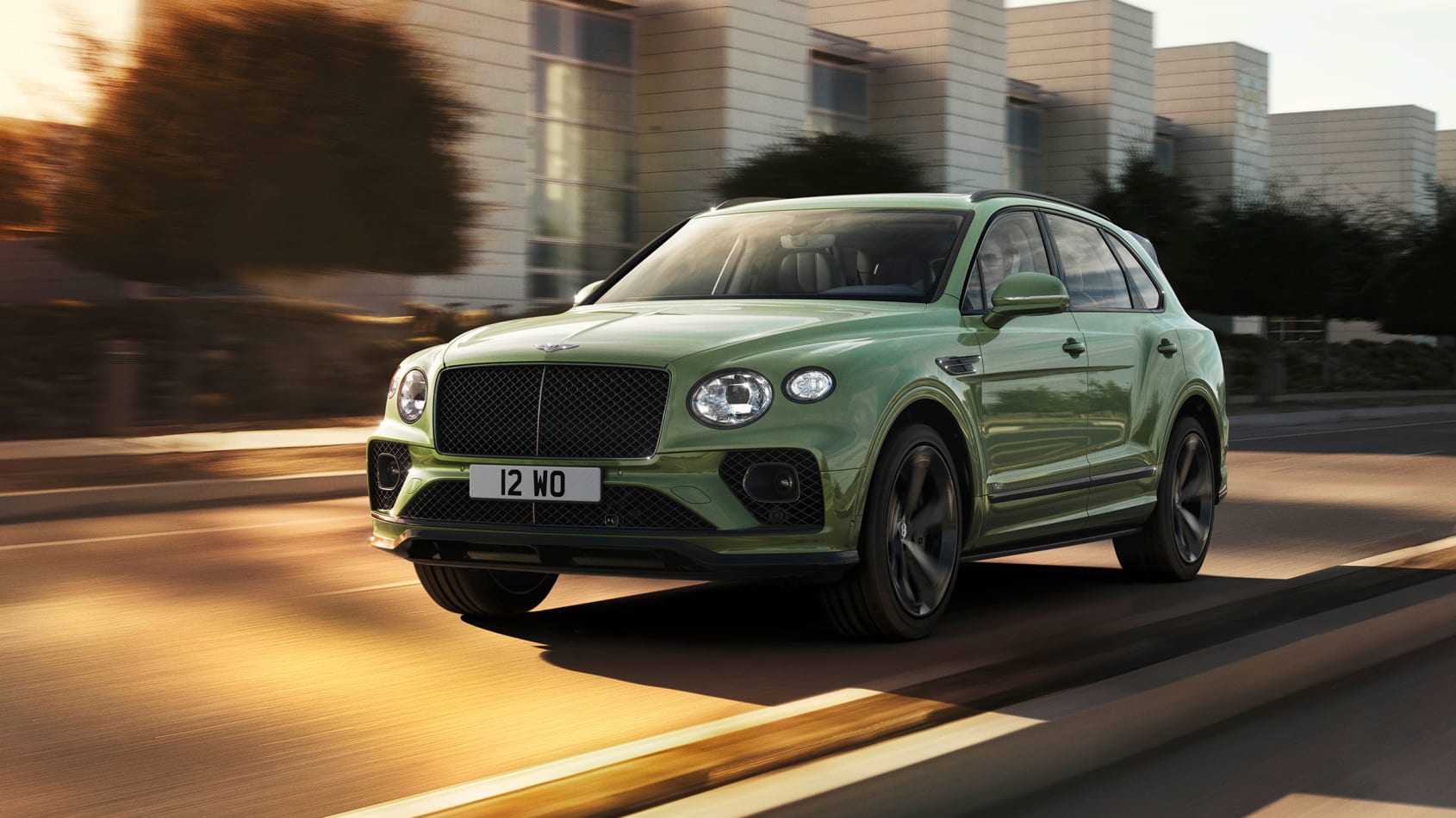 [Image: New-Bentayga---Alpine-Green---1.jpg]