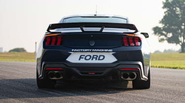 Ford Mustang Dark Horse R