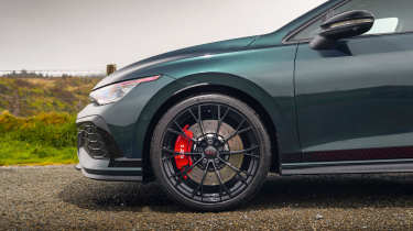 Golf GTI v GR Yaris Aero v Civic Type R