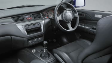Mitsubishi Evo IX interior