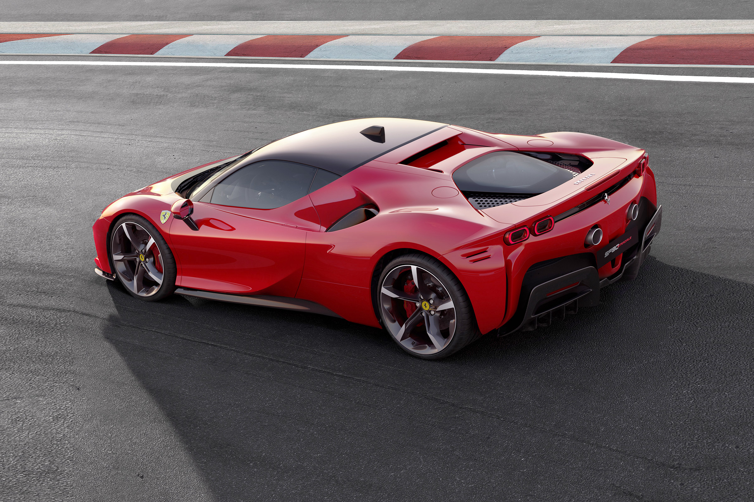 All New 986bhp Ferrari Sf90 Stradale Supercar Revealed Evo