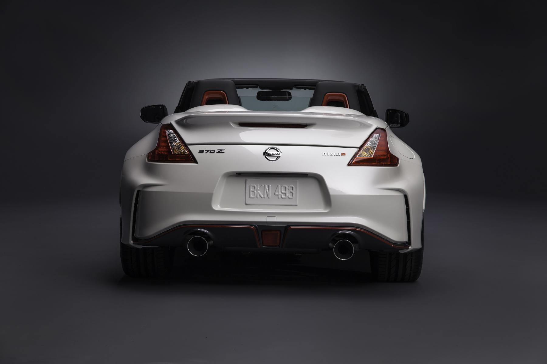 Nissan 370z Nismo Roadster Concept Drops Its Top In Chicago Evo