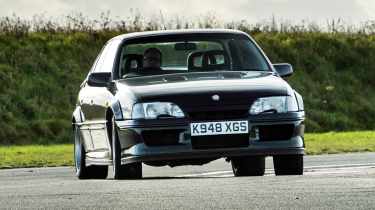 Lotus Carlton – front action