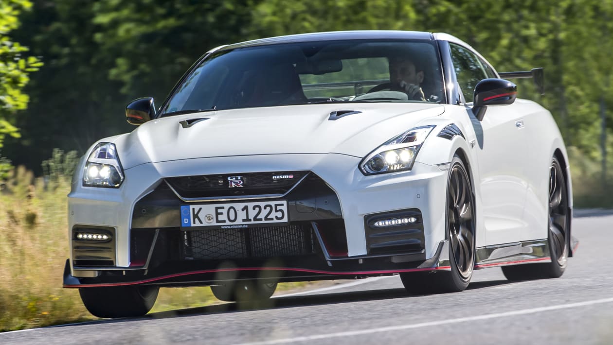 my20-gt-r-nismo-germany_28-source.jpg